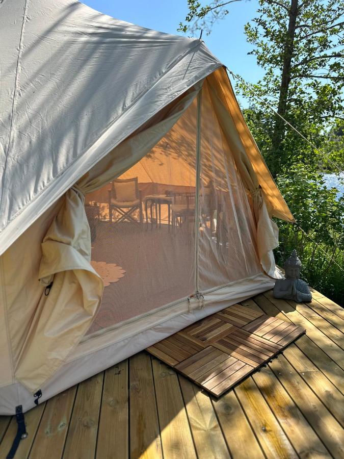 Glamping On Idyllic Lake, Paddle Boards & Rowboat พอร์ชกรุนน์ ภายนอก รูปภาพ