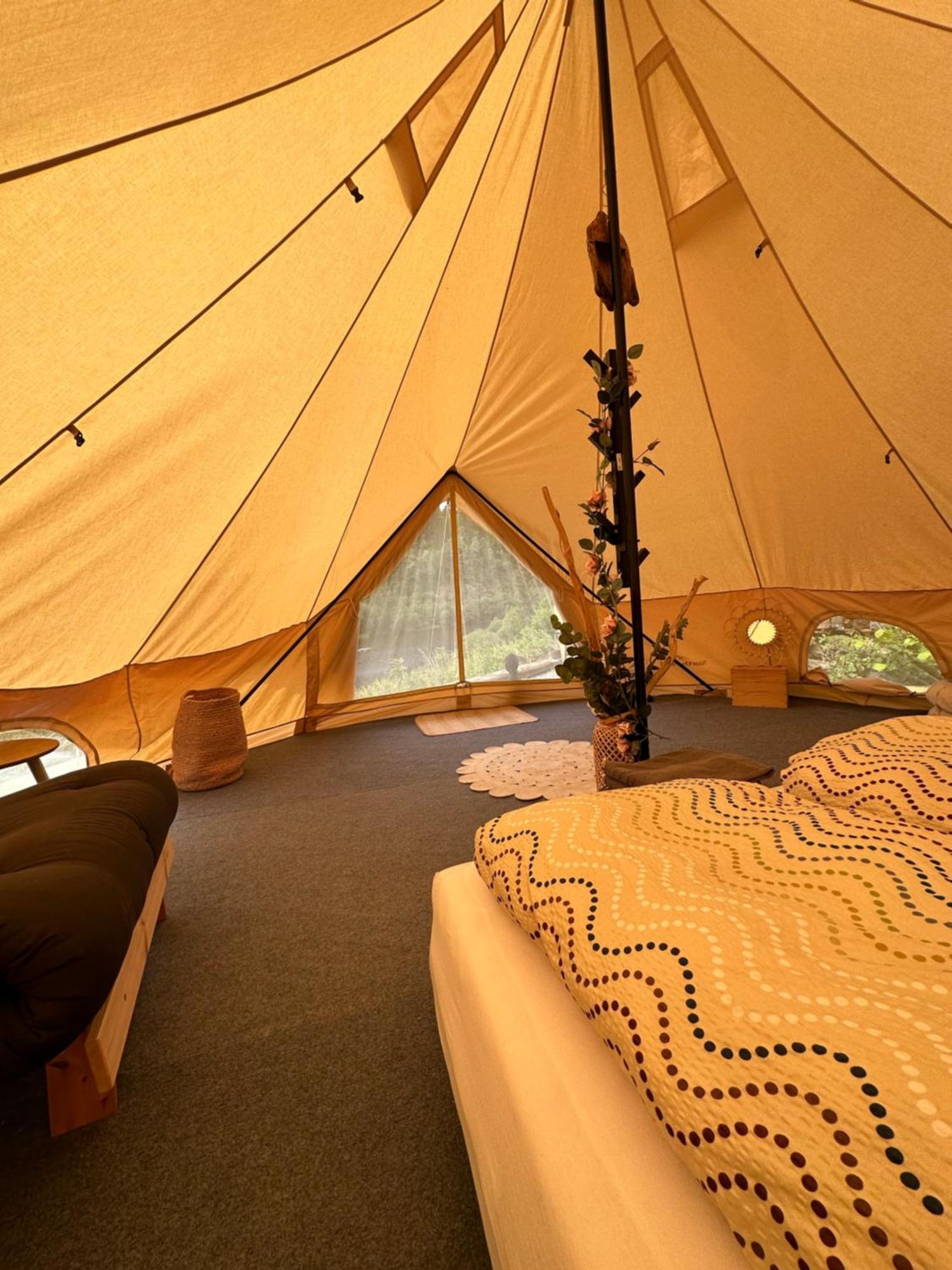 Glamping On Idyllic Lake, Paddle Boards & Rowboat พอร์ชกรุนน์ ภายนอก รูปภาพ